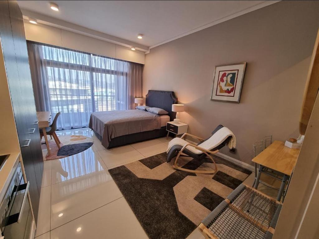 Menlyn Maine Apartments Pretoria-Noord Exterior foto